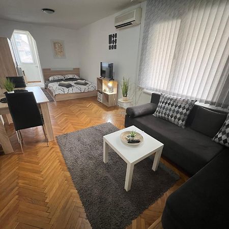 Студио Рози Апартамент Sandanski Bagian luar foto
